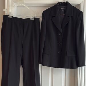 Kasper Classic Black Suit, sz 12, no alterations, gently worn